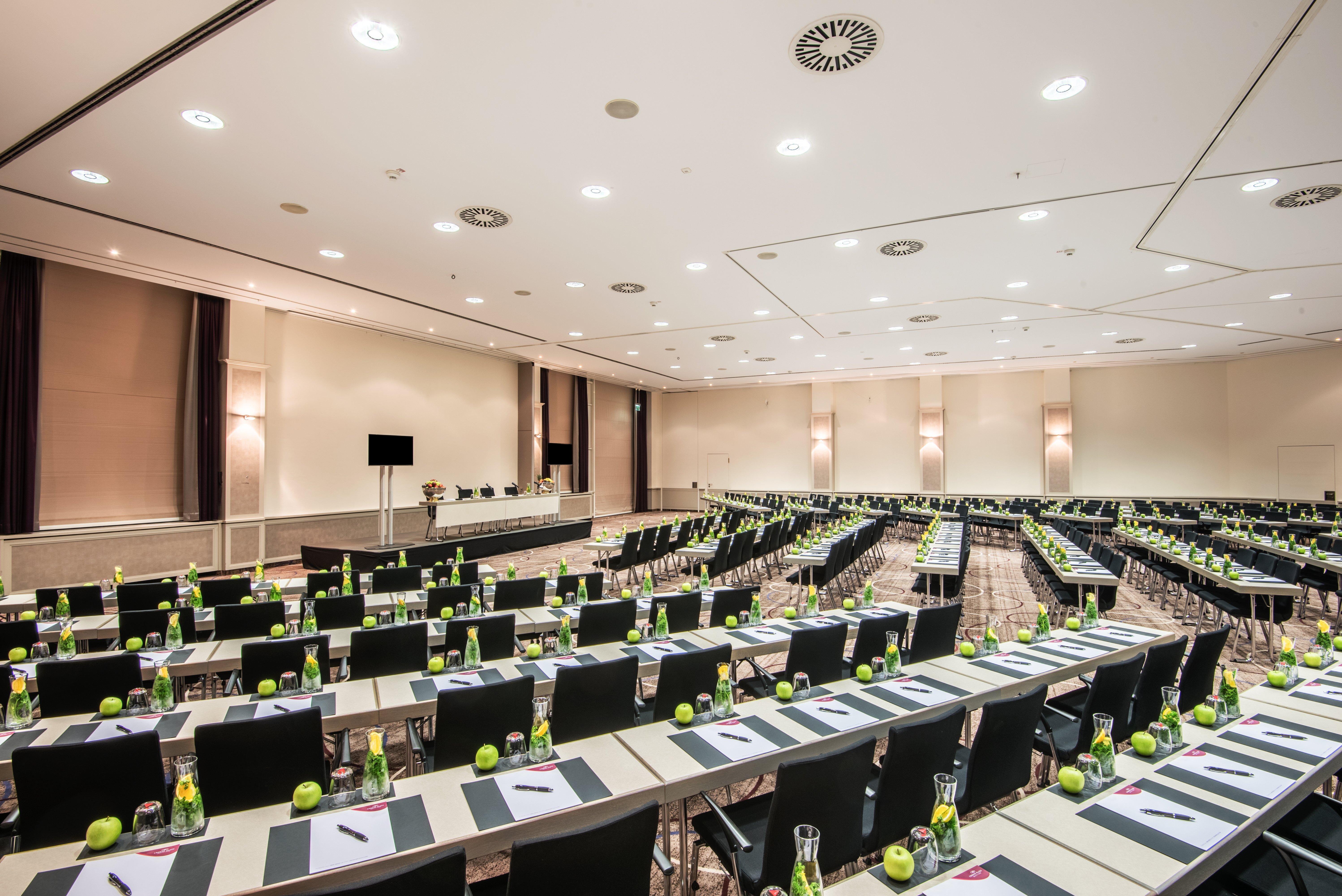 Crowne Plaza Berlin City Centre Ku'Damm By Ihg Esterno foto